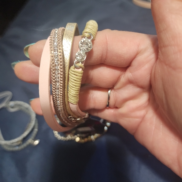 Bracelet bundle - Picture 2 of 4